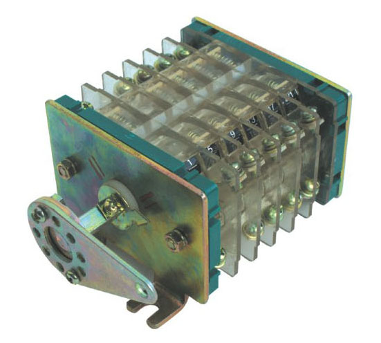 F9、F10、F11-□III/W系列輔助開關(guān)